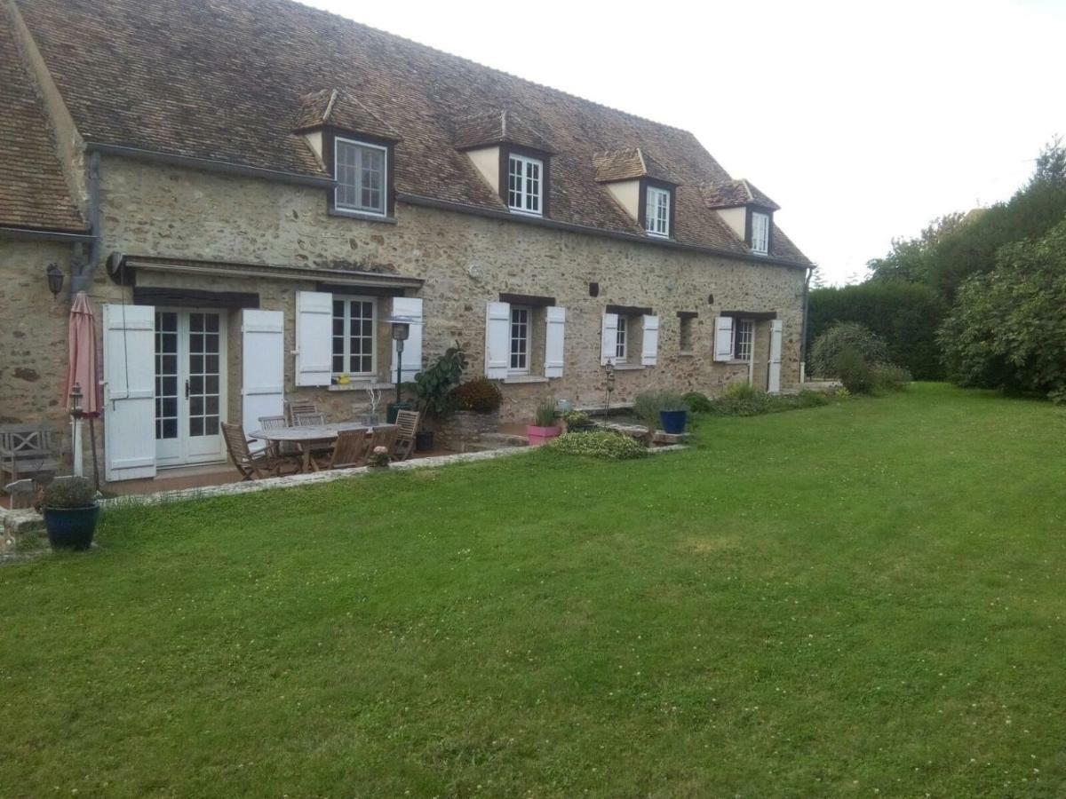 Apartamento Domaine Des Trois Chateaux Moisenay Exterior foto