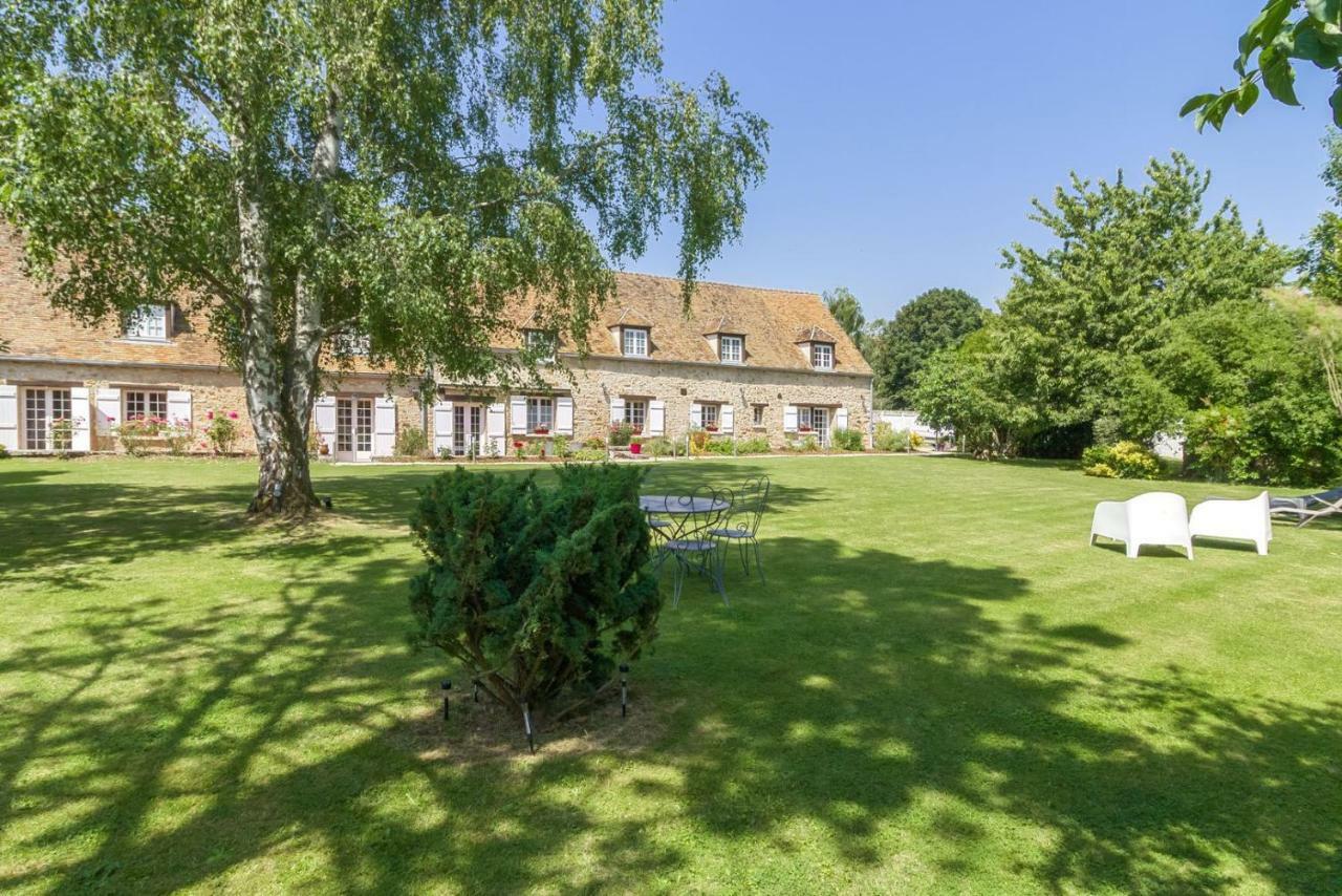 Apartamento Domaine Des Trois Chateaux Moisenay Exterior foto